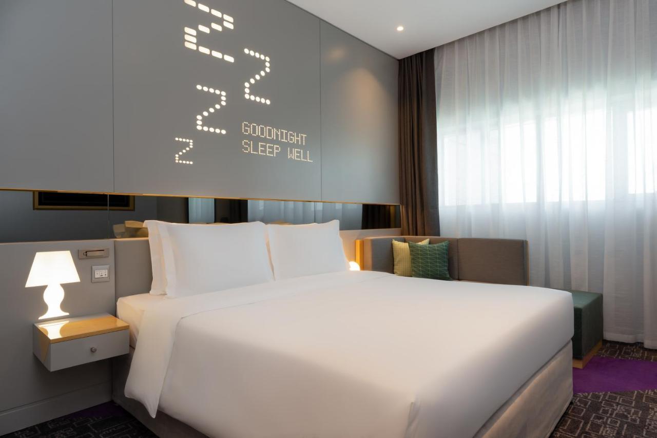 Studio M Al Barsha Hotel By Millennium Дубай Екстериор снимка