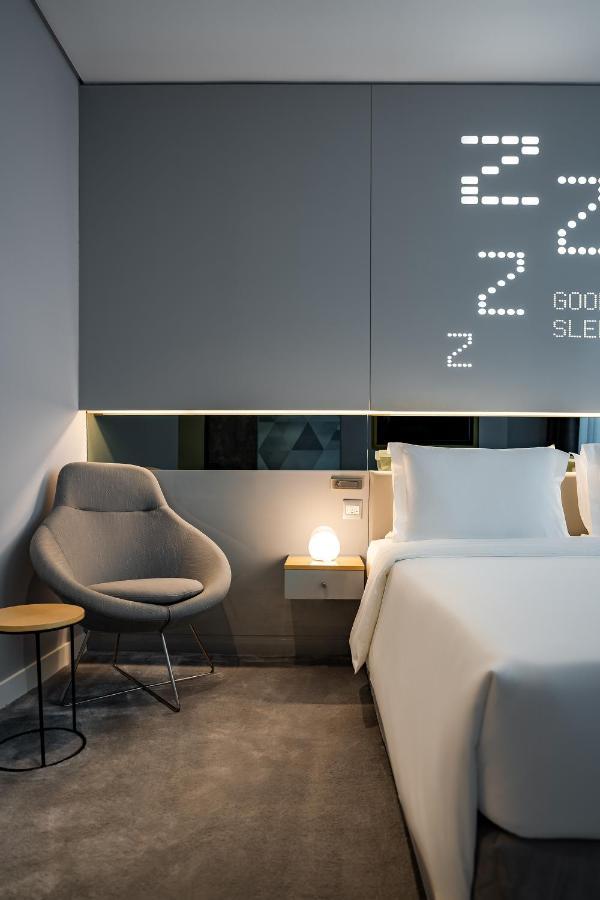 Studio M Al Barsha Hotel By Millennium Дубай Екстериор снимка