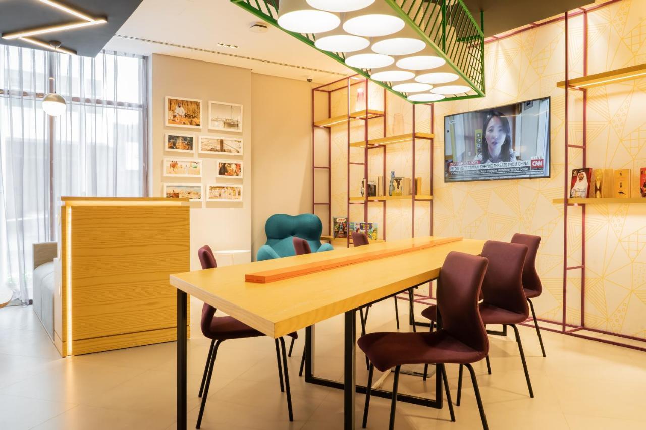 Studio M Al Barsha Hotel By Millennium Дубай Екстериор снимка
